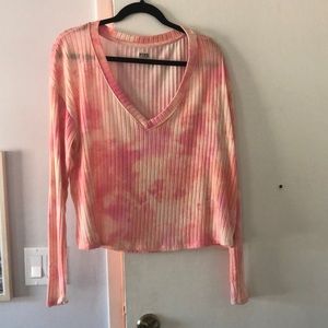 PINK Medium top in pink - soft and like new!